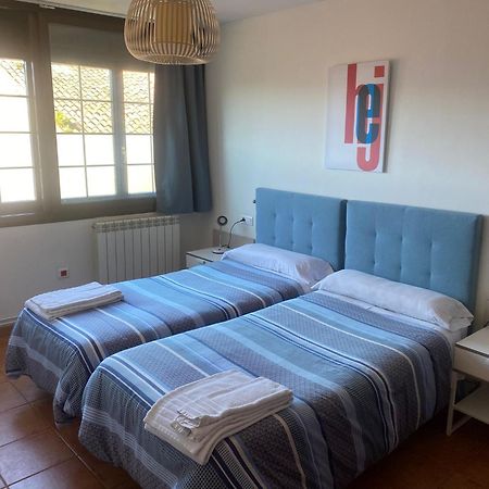 וילאביצ'יוסה Apartamentos Hevia מראה חיצוני תמונה