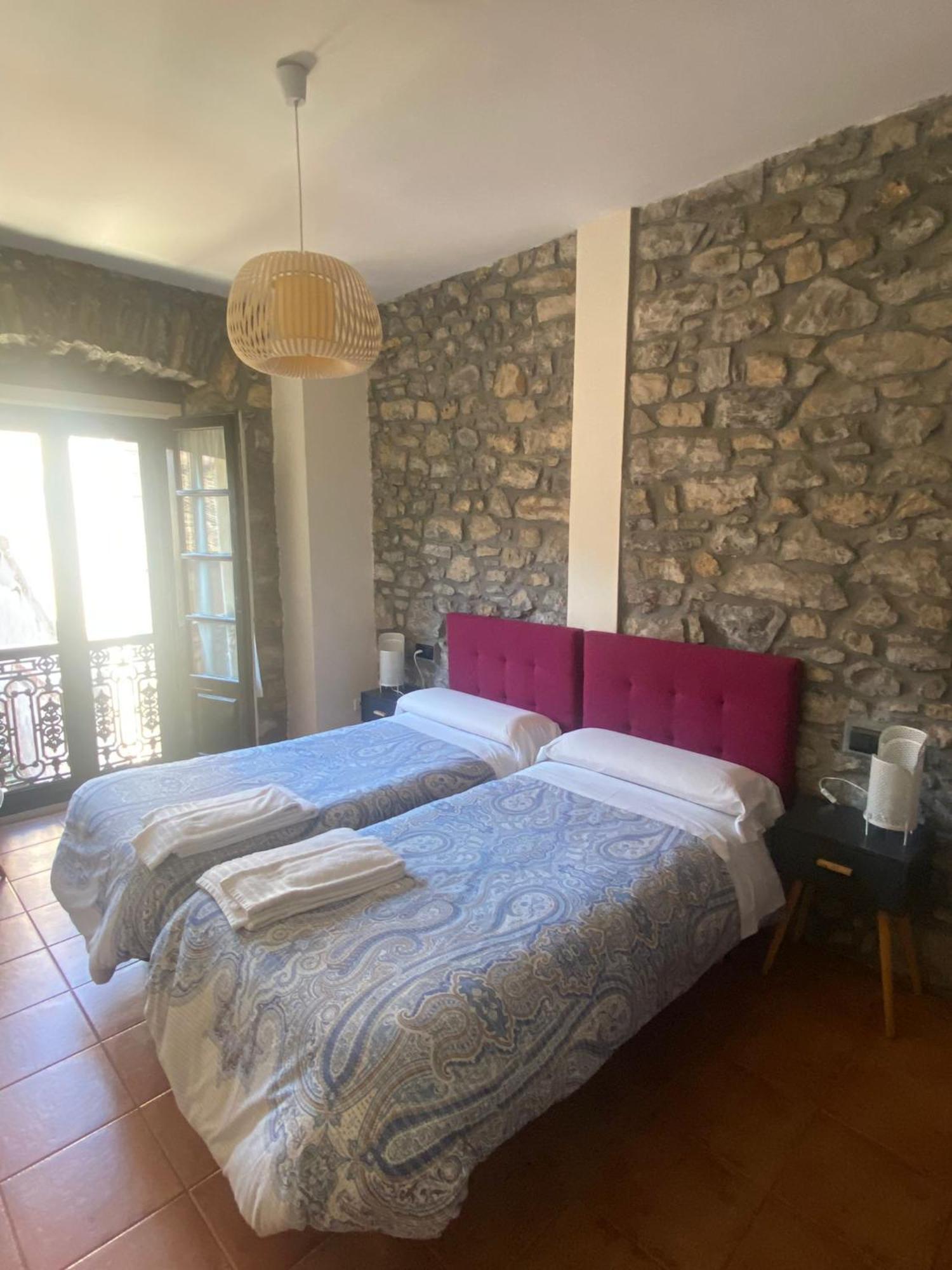 וילאביצ'יוסה Apartamentos Hevia מראה חיצוני תמונה