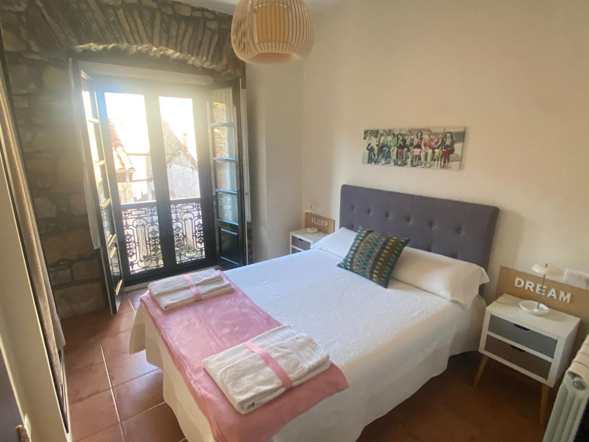 וילאביצ'יוסה Apartamentos Hevia מראה חיצוני תמונה